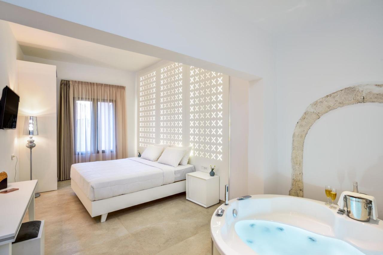 Elia Portou Luxury Residence ハニア エクステリア 写真